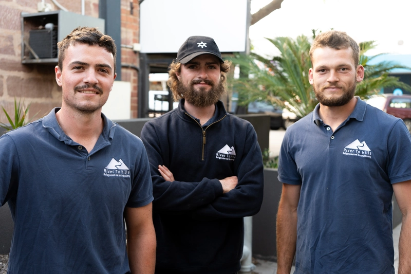 The whole River to Hills Team